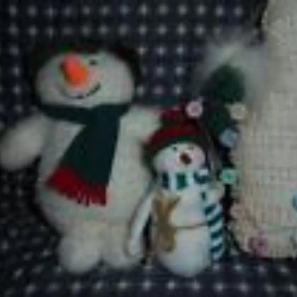 Lot 5 decorative snowmen fabric,‎ fleece, quilt